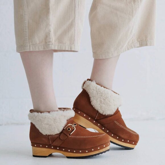 Free People Oak Clog Boot Size Size 6 NIB Suede Upper Cozy Shearling Lining - Picture 1 of 6